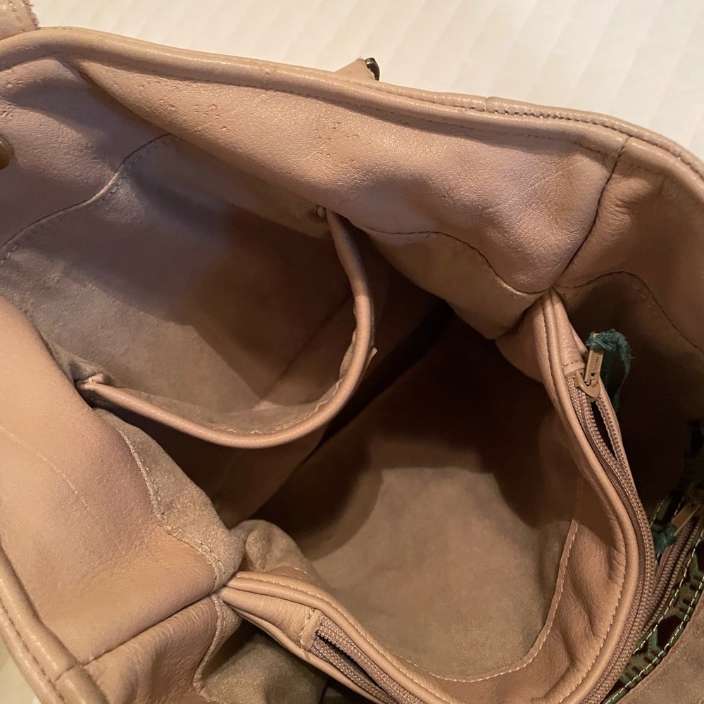 Austin Ranch Leather Handbag - Picture 8 of 8